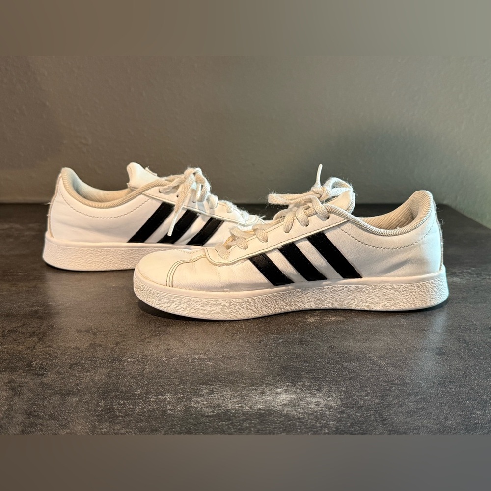 Kids Unisex Adidas Classic Grand Court White and Black Striped Sneakers